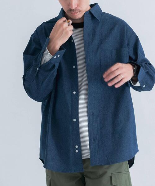 ITEMS URBANRESEARCH（アイテムズ アーバンリサーチ）の「裏起毛デニム レギュラーカラーシャツ（シャツ/ブラウス・メンズ・ブルー/ブラック・MEDIUM/LARGE）」の4枚目の写真
