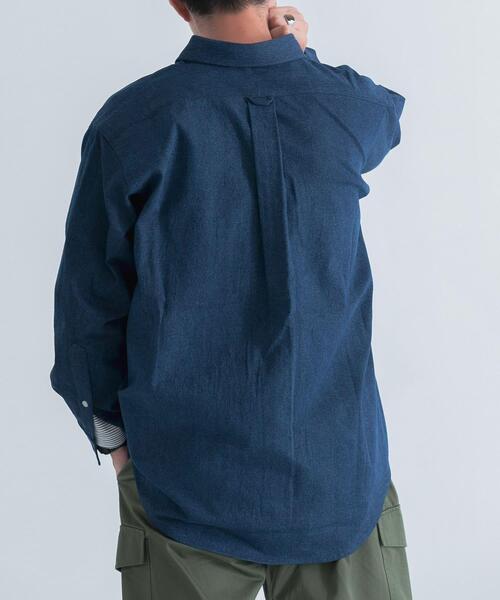 ITEMS URBANRESEARCH（アイテムズ アーバンリサーチ）の「裏起毛デニム レギュラーカラーシャツ（シャツ/ブラウス・メンズ・ブルー/ブラック・MEDIUM/LARGE）」の6枚目の写真