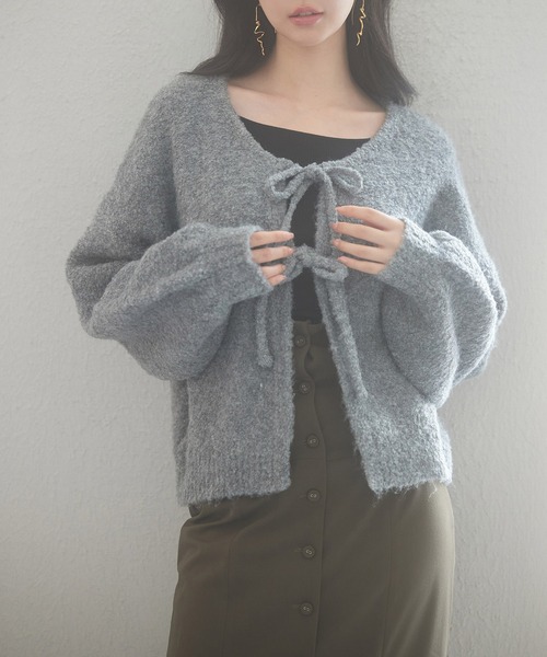 SAISON DE PAPILLON(セゾンドパピヨン)の「フロントリボンドロップショルダーニットカーディガン(カーディガン/ボレロ・レディース・グレー/ピンク/オートミール・M/L)」の8枚目の写真