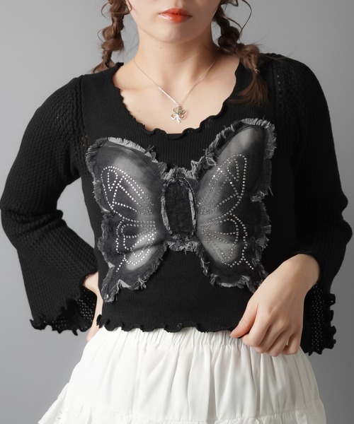 SPINNS（スピンズ）の「バタフライ貼り付けデザインボートネックニット（ニット/セーター・レディース・ブラック/カーキ/アイボリー・ONESIZE）」の3枚目の写真