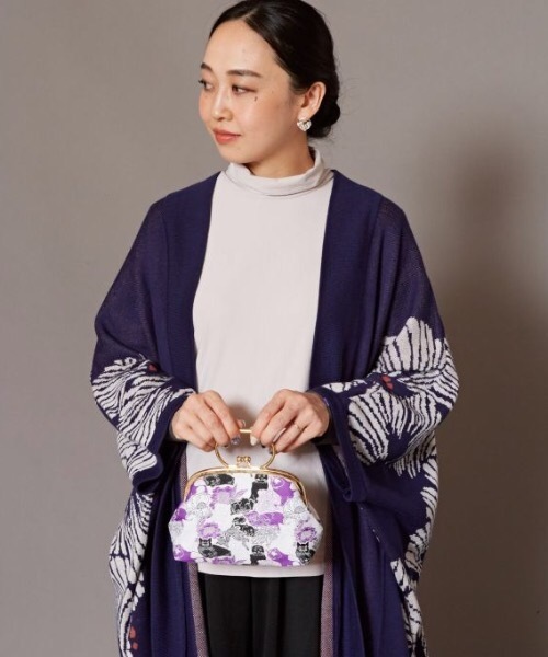 カヤ（カヤ）の「【カヤ】猫と花 リング付きがま口ハンドバッグ（ハンドバッグ・レディース・ピンク/パープル・FREE）」の9枚目の写真