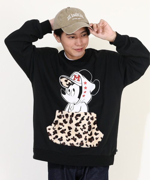 Disney(ディズニー)の「親子お揃い ディズニー ヒョウ柄 ボアポケット トレーナー 0004A(スウェット・レディース・ホワイト系1/ホワイト系2/ブラック系2/ブラック系1・XL/L/M/S)」の7枚目の写真