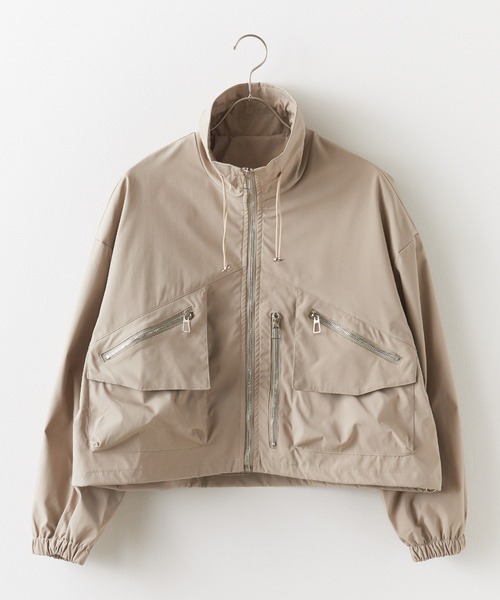 Chick（チック）の「Multi Pocket Standneck Zip Blouson / ドロストデザイン ジップアップブルゾン（ブルゾン・レディース・ブラック/ベージュ/グリーン/チャコール・FREE）」の14枚目の写真