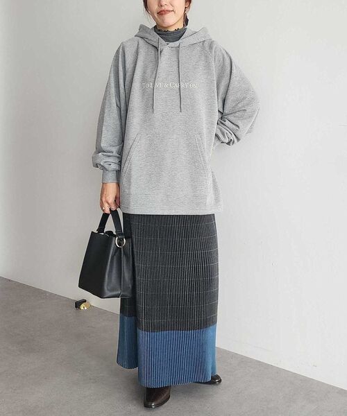 CRAFT STANDARD BOUTIQUE（クラフトスタンダードブティック）の「【ユニセックス】裏毛BIGラグランパーカー（パーカー・レディース・杢グレー/ホワイト系その他/ブルーグリーン・XL/L/M）」の5枚目の写真