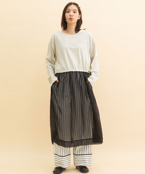 POU DOU DOU（プードゥドゥ）の「サイドスリットレイヤードワンピース（ワンピース・レディース・ブラック/オートミール・M）」の8枚目の写真