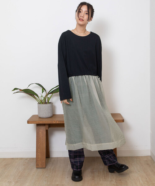 POU DOU DOU（プードゥドゥ）の「サイドスリットレイヤードワンピース（ワンピース・レディース・ブラック/オートミール・M）」の16枚目の写真