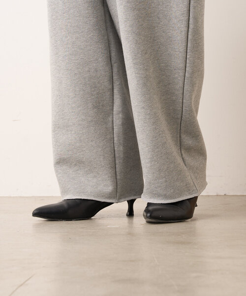 SHENERY（シーナリー）の「刺繍スウェットパンツ（その他パンツ・レディース・グレー/アイボリー・38/36）」の3枚目の写真