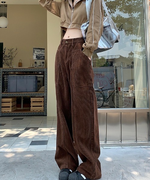 Ritzy（リッツィー）の「ビッグポケット コーデュロイ ワイドパンツ（その他パンツ・レディース・ブラウン/アイボリー/ブラック・S/M/L）」の3枚目の写真