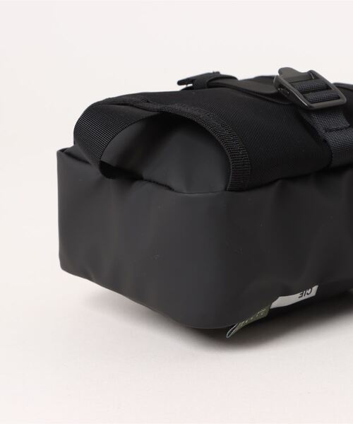 CIE（シー）の「【CIE】GRID-3 SHOULDER-04　32067（ショルダーバッグ・メンズ・ブラック/ライトグレー/オリーブ/ネイビー・FREE）」の20枚目の写真