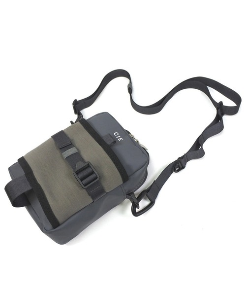 CIE（シー）の「【CIE】GRID-3 SHOULDER-04　32067（ショルダーバッグ・メンズ・ブラック/ライトグレー/オリーブ/ネイビー・FREE）」の12枚目の写真