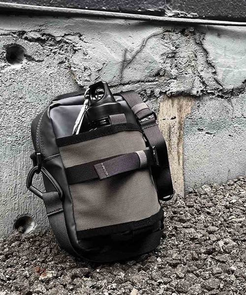 CIE（シー）の「【CIE】GRID-3 SHOULDER-04　32067（ショルダーバッグ・メンズ・ブラック/ライトグレー/オリーブ/ネイビー・FREE）」の6枚目の写真