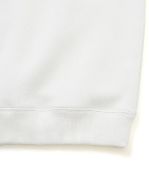 GLAZOS（グラソス）の「【大人向けサイズあり】【毛玉になりにくいしっかり暖か素材】裏起毛・アップリケ刺繍ビッグトレーナー（スウェット・キッズ・ホワイト/ブラック・S/M/L/LL）」の6枚目の写真