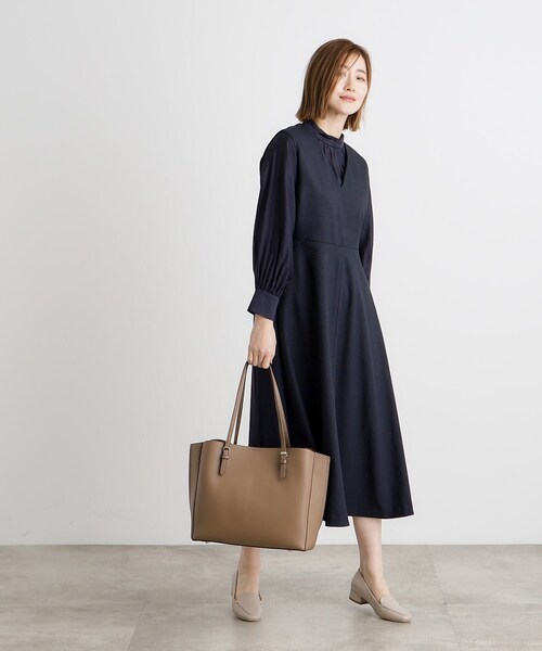 grove（グローブ）の「◆雑誌掲載【人間工学】サイドスリットメタルバートート（トートバッグ・レディース・ライトグレー/グレー/ブラック/ライトブルー・00）」の13枚目の写真