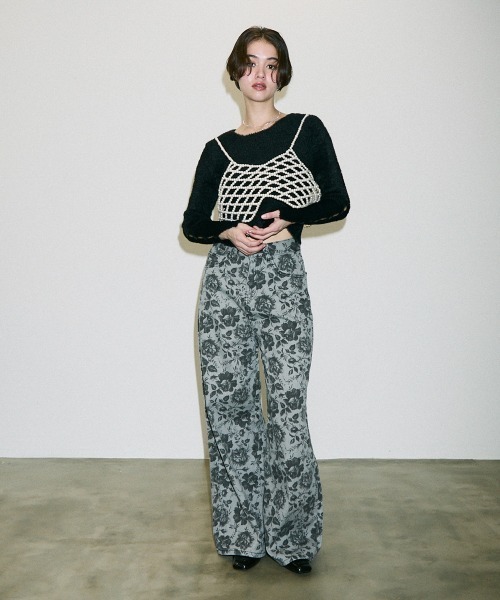 Clum(クルム)の「cutwork sleeve shaggy short knit tops / カットワーク袖シャギーショート丈ニットトップス(ニット/セーター・レディース・ラベンダー/ブラック/ホワイト・FREE)」の13枚目の写真