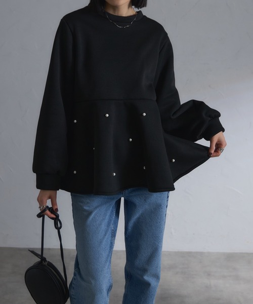 each(イーチ)の「パール付きペプラム裏起毛チュニック(Tシャツ/カットソー・レディース・グレー/ブラック/ベージュ・FREE)」の13枚目の写真