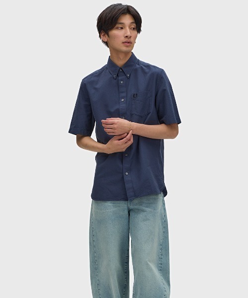 FRED PERRY(フレッドペリー)の「新色先行予約受付中/Oxford Shirt/オックスフォード半袖シャツ(シャツ/ブラウス・メンズ・ネイビー/ベージュ/ホワイト/グリーン/サックスブルー/ライトオリーブ/ダークグリーン/ベージュ系その他/ダークネイビー・S/M/L/XL)」の12枚目の写真