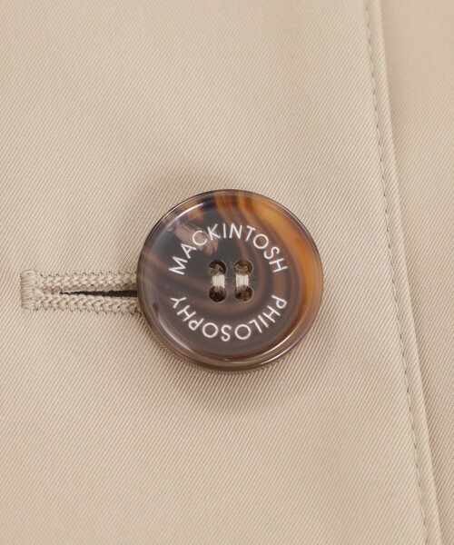 MACKINTOSH PHILOSOPHY（ﾏｯｷﾝﾄｯｼｭ ﾌｨﾛｿﾌｨｰ）の「【WEB&一部店舗限定】ダブルクロスフーデッドコート（トレンチコート・レディース・ダークネイビー/ベージュ・36/38）」の10枚目の写真