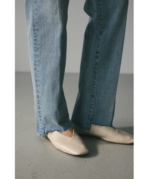 STYLEMIXER(スタイルミキサー)の「カットオフセンタープレスデニム(デニムパンツ・レディース・ブラック/ライトブルー・X-SMALL/SMALL/MEDIUM)」の17枚目の写真