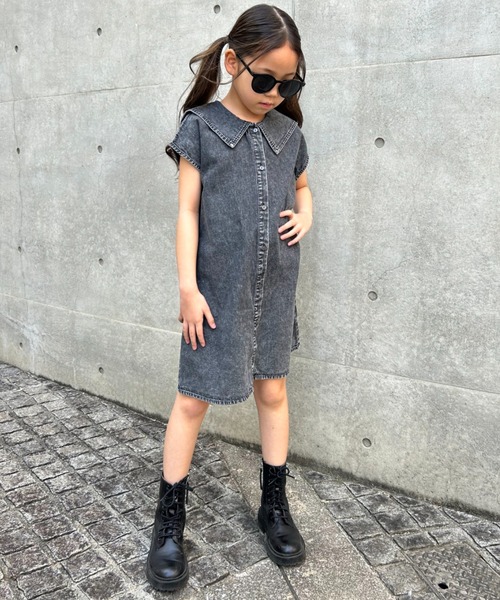 TARKER(ターカー)の「デニムセーラーワンピース(ワンピース・キッズ・ブルー/ブラック・90/100/110/120/130)」の2枚目の写真