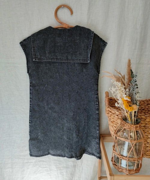 TARKER(ターカー)の「デニムセーラーワンピース(ワンピース・キッズ・ブルー/ブラック・90/100/110/120/130)」の4枚目の写真