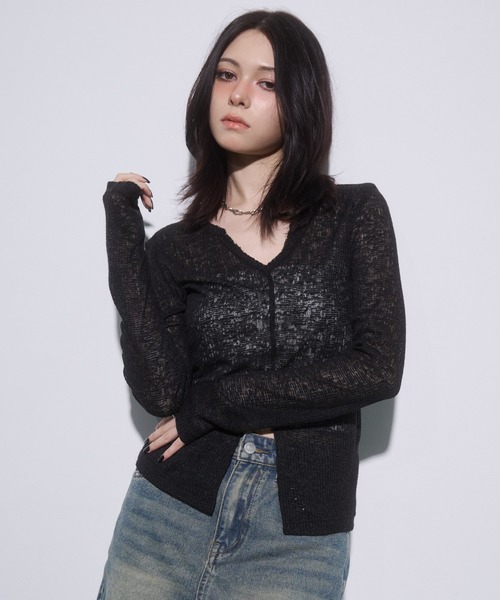 ENVYM(アンビー)の「キーネック スラブ シアー スリット トップス(Tシャツ/カットソー・レディース・ブラック/ホワイト/ネイビー/グレー・FREE)」の11枚目の写真