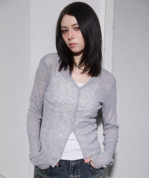 ENVYM(アンビー)の「キーネック スラブ シアー スリット トップス(Tシャツ/カットソー・レディース・ブラック/ホワイト/ネイビー/グレー・FREE)」の21枚目の写真