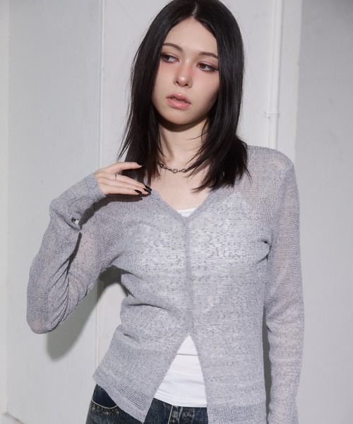 ENVYM(アンビー)の「キーネック スラブ シアー スリット トップス(Tシャツ/カットソー・レディース・ブラック/ホワイト/ネイビー/グレー・FREE)」の17枚目の写真