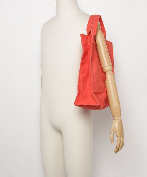 DO Original(ドー オリジナル)の「ガーメントダイトートバッグ(トートバッグ・レディース・レッド・MEDIUM)」の5枚目の写真