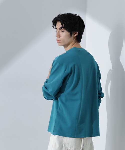NANO universe(ナノユニバース)の「2トーンシルケットTシャツ 長袖(Tシャツ/カットソー・メンズ・チャコール/ターコイズブルー/カーキ・L/M/S)」の20枚目の写真