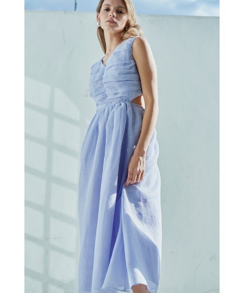 Estella. K シアーシャーリングタックドレス　新品 Cello Cut-our Dress シアーシャーリングタックドレス（ワンピース