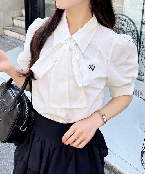 INGNI（イング）の「胸刺繍ボウタイ半袖ブラウス（シャツ/ブラウス・レディース・オフホワイト/サックスブルー/ブルー系1・M）」の4枚目の写真