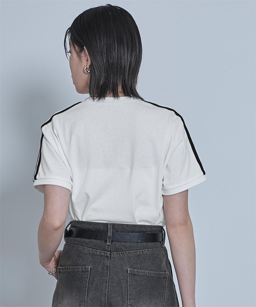miette（ミエット）の「ロゴ刺繍ラインTシャツ（Tシャツ/カットソー・レディース・ホワイト系その他/ブラック/グレイッシュベージュ/ホワイト系その他2/チャコールグレー・FREE）」の11枚目の写真