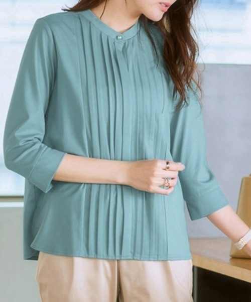 7days Life Styling(セブンデイズライフスタイリング)の「ブラウス見え シルケットポンチピンタックカットソートップス(Tシャツ/カットソー・レディース・グレイッシュベージュ/ブラック/オフホワイト/ミント・S/M/L/LL/3L/6L/4L/5L)」の4枚目の写真