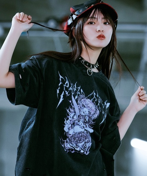 TRAVAS TOKYO（トラバス トウキョウ）の「『TRAVAS TOKYO/トラバス トーキョー』イラストプリント加工Tシャツ（Tシャツ/カットソー・レディース・チャコールグレー/ブラック・FREE）」の19枚目の写真