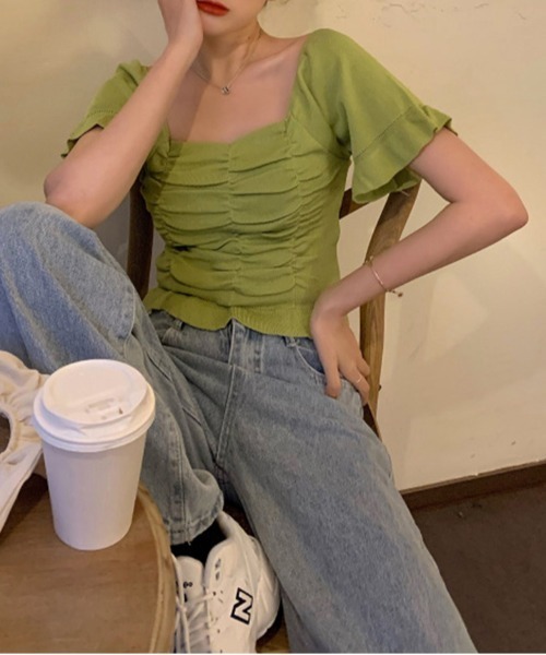 &soiree(アンドソワレ)の「【&soiree】スクエアネック半袖ニットトップス (CP)(Tシャツ/カットソー・レディース・ブラック/ベージュ/その他1・M)」の10枚目の写真