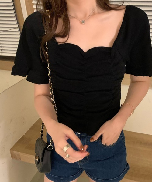 &soiree(アンドソワレ)の「【&soiree】スクエアネック半袖ニットトップス (CP)(Tシャツ/カットソー・レディース・ブラック/ベージュ/その他1・M)」の13枚目の写真