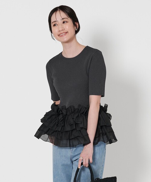 人気★ユナイテッドアローズ　ペプラム　トップス　フリル　銀ボタン　ブラック 人気☆ユナイテッドアローズ ペプラム トップス フリル 銀ボタン
