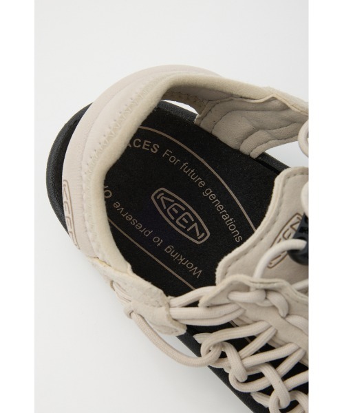 KEEN(キーン)の「ユニーク ツー オーティー(サンダル・レディース・アイボリー/ブラック・23.5cm/24.5cm/25.5cm)」の15枚目の写真