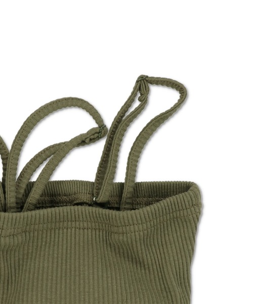 SPINNS（スピンズ）の「肩ひも取り外し可能！オフショルのインナーにも◎/カップ付き マルチウェイキャミソール/2サイズ・4色展開（キャミソール・レディース・チャコール/カーキ/オフホワイト/ブラック・M/S）」の9枚目の写真