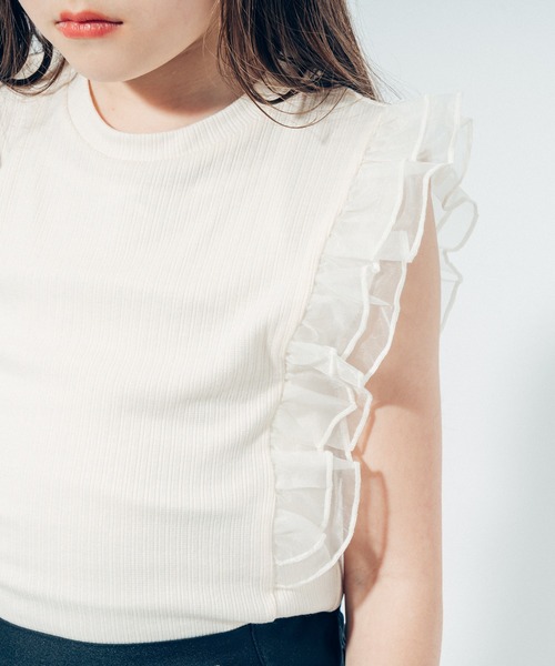 URBAN CHERRY（アーバンチェリー）の「【快適さらリブ素材】シアーフリルノースリーブリブトップス（Tシャツ/カットソー・キッズ・ピンク/アイボリー/ブラック/ブルー・110cm/130cm/140cm/150cm/120cm）」の21枚目の写真