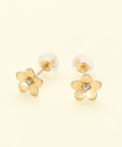 Jewel closet by L&Co.(ジュエルクローゼットバイエルアンドコー)の「K10 フラワー モチーフ ピアス(ピアス(両耳用)・レディース・ピンク系その他/イエロー系その他3/イエロー系その他/ピンク系その他2/ピンク系その他3/イエロー系その他2・FREE)」の2枚目の写真