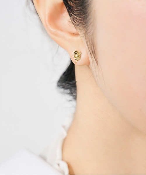 Jewel closet by L&Co.(ジュエルクローゼットバイエルアンドコー)の「K10 フラワー モチーフ ピアス(ピアス(両耳用)・レディース・ピンク系その他/イエロー系その他3/イエロー系その他/ピンク系その他2/ピンク系その他3/イエロー系その他2・FREE)」の9枚目の写真
