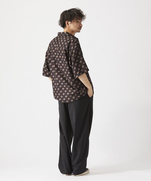 JOURNAL STANDARD relume(ジャーナルスタンダード レリューム)の「ホールパターンプリント 半袖シャツ(シャツ/ブラウス・メンズ・ネイビー/ベージュ系その他/ボルドー/ブラック/グレー・MEDIUM/LARGE)」の12枚目の写真