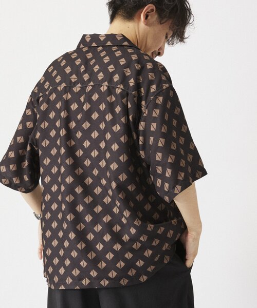 JOURNAL STANDARD relume(ジャーナルスタンダード レリューム)の「ホールパターンプリント 半袖シャツ(シャツ/ブラウス・メンズ・ネイビー/ベージュ系その他/ボルドー/ブラック/グレー・MEDIUM/LARGE)」の14枚目の写真