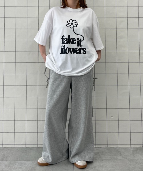 WOND(ウォンド)の「WOND/fake it flowersビッグT(Tシャツ/カットソー・レディース・ホワイト/ブラック・FREE)」の8枚目の写真