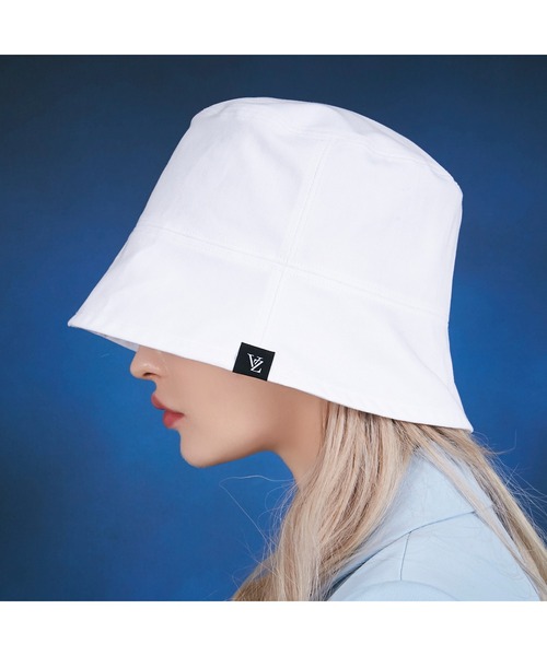 VARZAR（バザール）の「ラベルドロップオーバーフィットバケットハット Label drop over fit bucket hat（ハット・レディース・ホワイト/ブラック・FREE）」の2枚目の写真