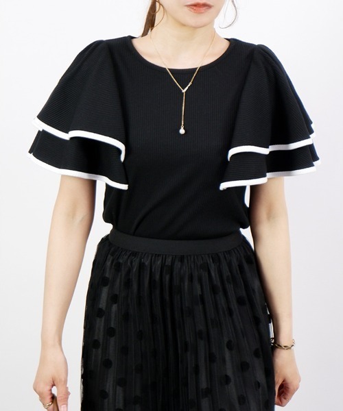 CLOTHY(クロシィ)の「【ラッフルが豪華に揺れる大人のカットソー♪】テレコダブルフリルトップス(Tシャツ/カットソー・レディース・アイボリー/ブラック/モカ/オフホワイト・LARGE/MEDIUM)」の11枚目の写真