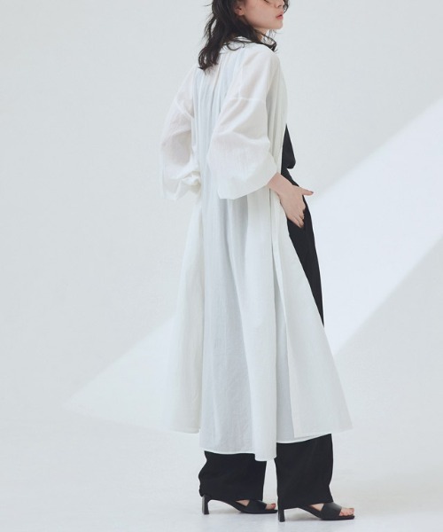 RASW（ラス）の「[RASW]ボリュームシャツワンピース（シャツワンピース・レディース・ブラック/オフホワイト/ホワイト×ネイビー・PM/M/L）」の8枚目の写真