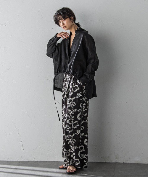 MAYSON GREY(メイソングレイ)の「ペーパーリネンドロストクロップドシャツ≪手洗い可能≫(シャツ/ブラウス・レディース・ブラウン/グリーン/パープル/ブラック/オフホワイト・M)」の16枚目の写真