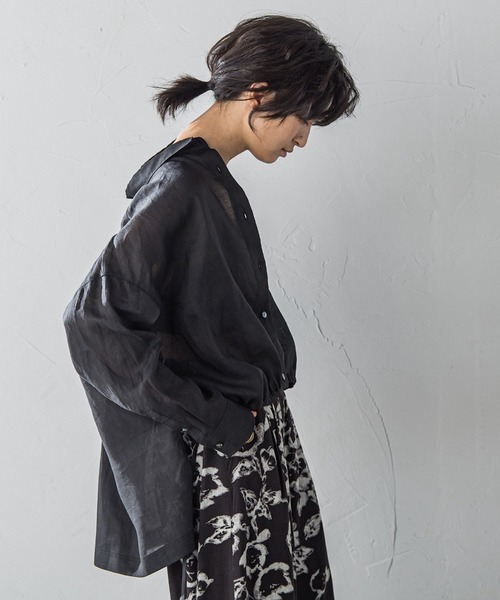 MAYSON GREY(メイソングレイ)の「ペーパーリネンドロストクロップドシャツ≪手洗い可能≫(シャツ/ブラウス・レディース・ブラウン/グリーン/パープル/ブラック/オフホワイト・M)」の12枚目の写真